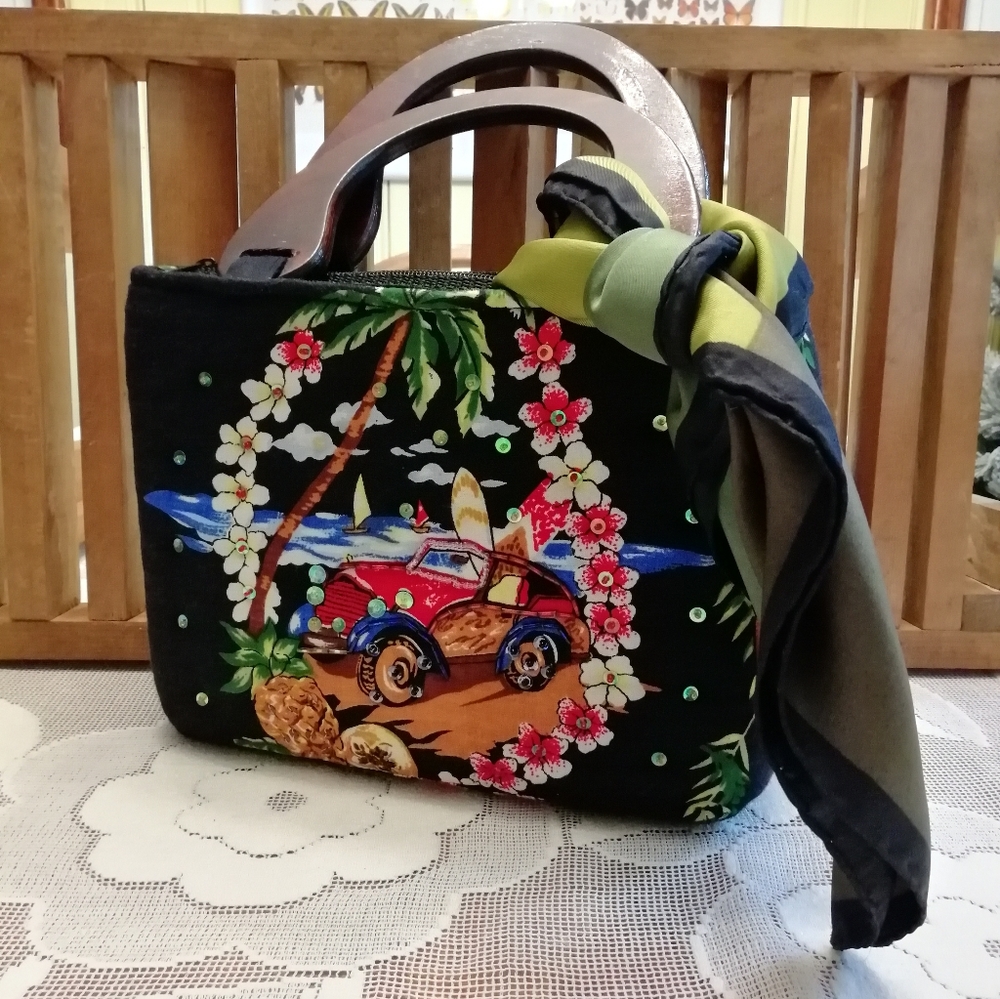 Sasha New York Kitch/Bling Bag with Wooden Handles